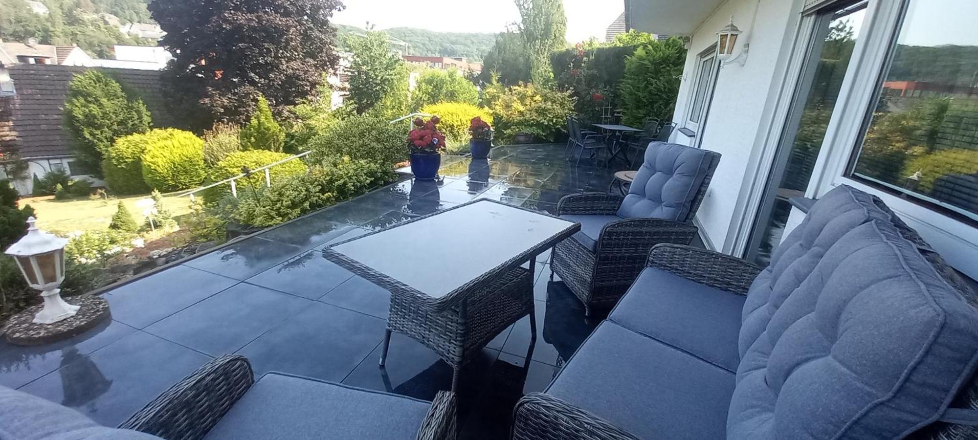 A Large Fully Furnished Private Apartment Linz am Rhein Esterno foto
