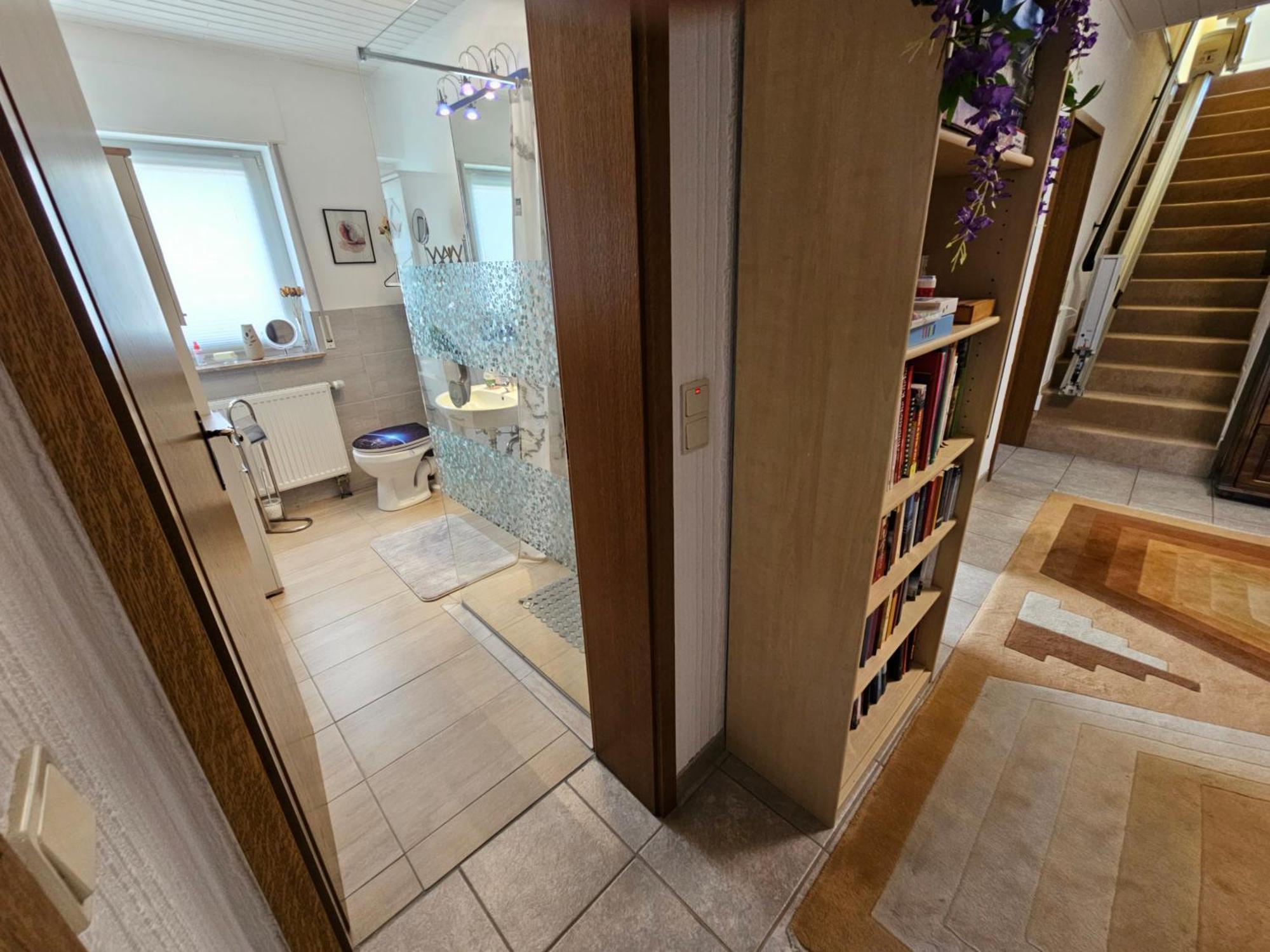 A Large Fully Furnished Private Apartment Linz am Rhein Esterno foto